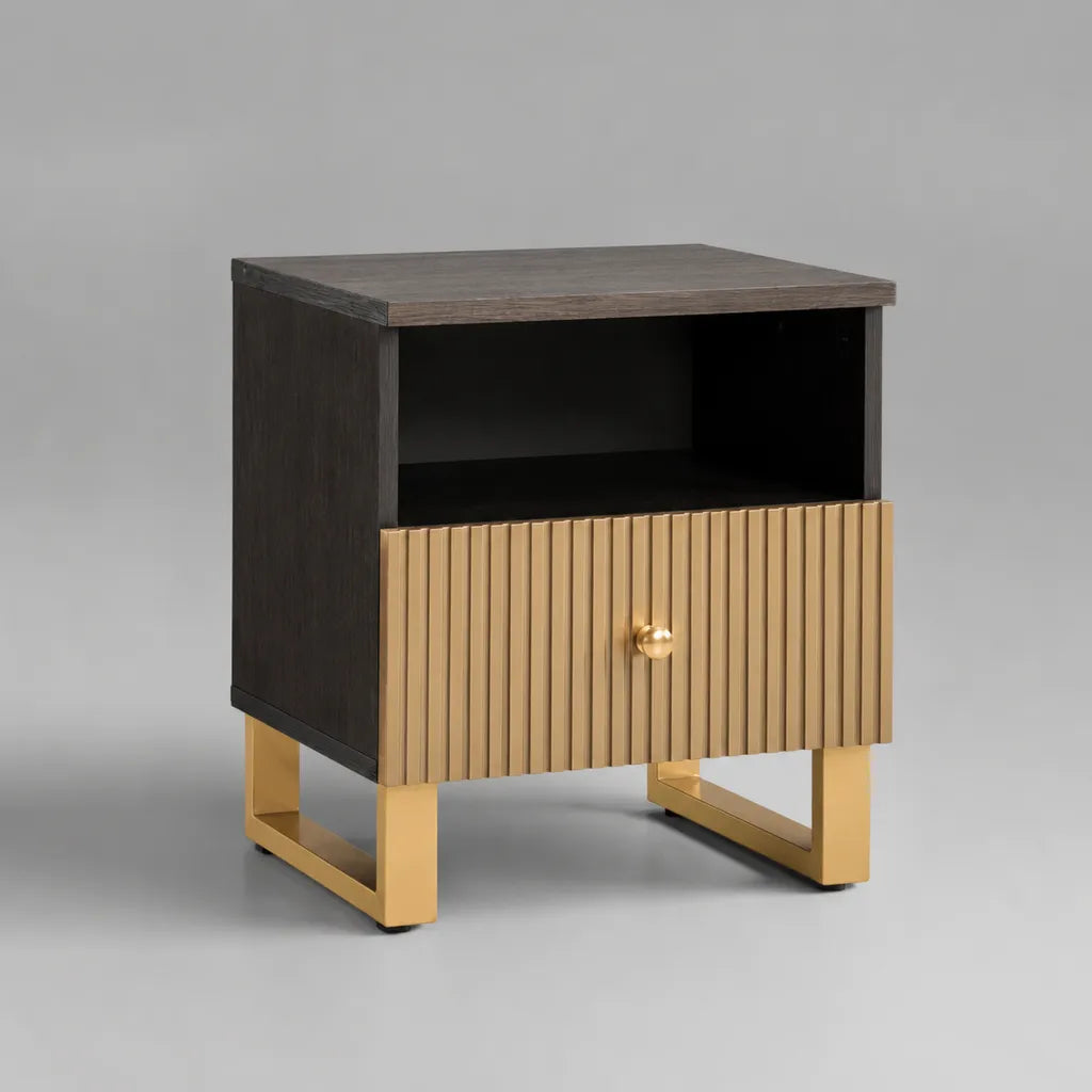 Nachttisch aus MDF und Stahl mit Schublade und offenem Fach, Schwarz und Gold, 50 × 40 × 55 cm